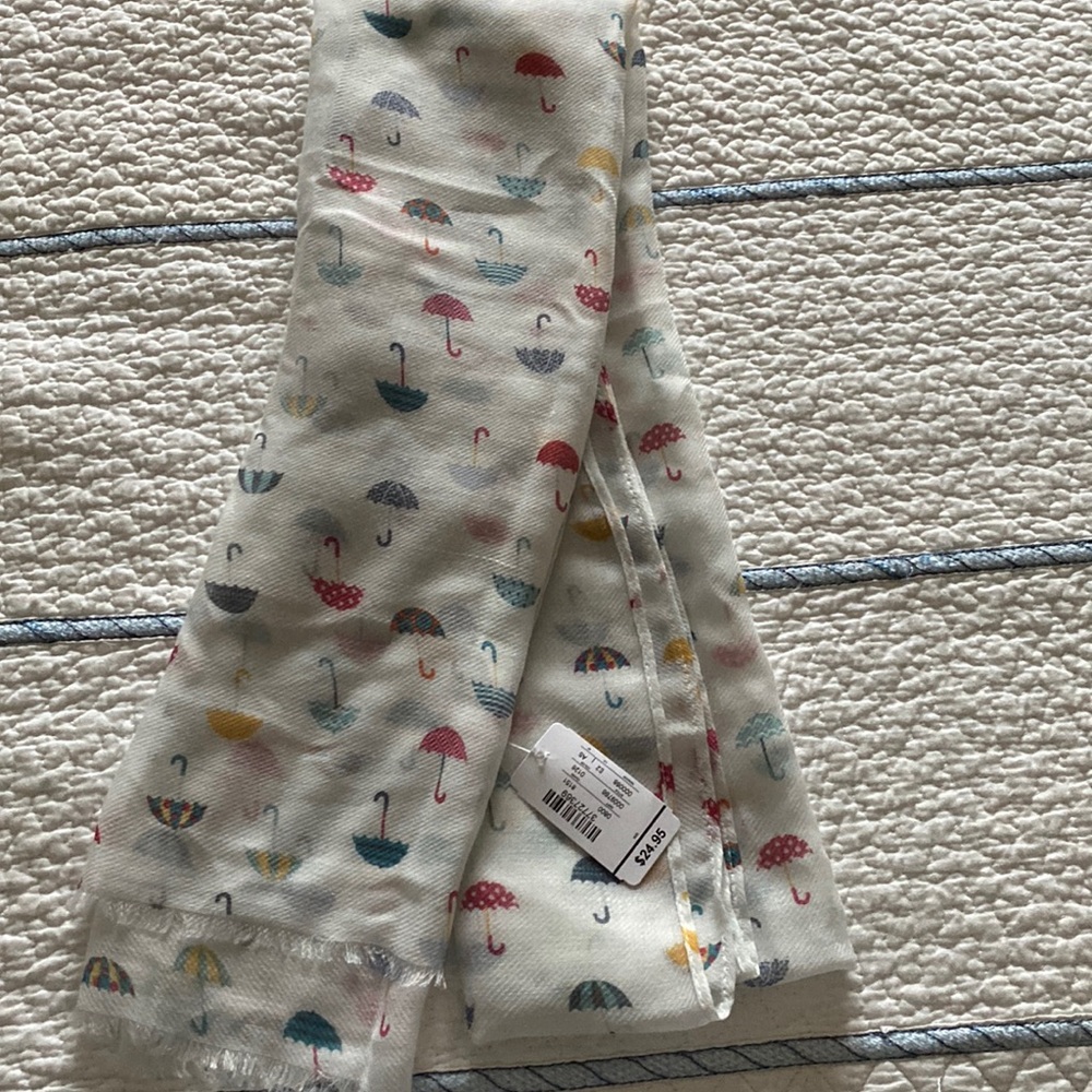 Cj banks scarf